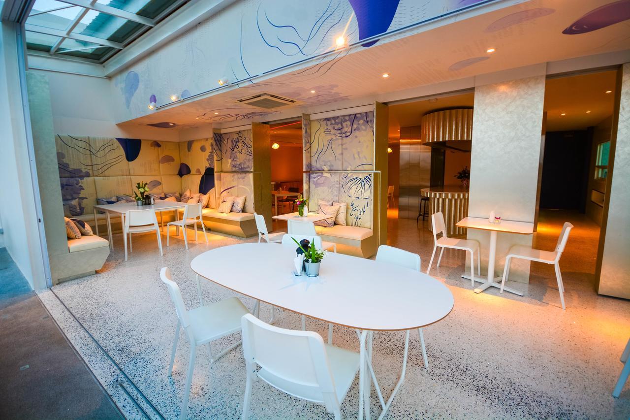 Comet Hotel Surat Thani Esterno foto